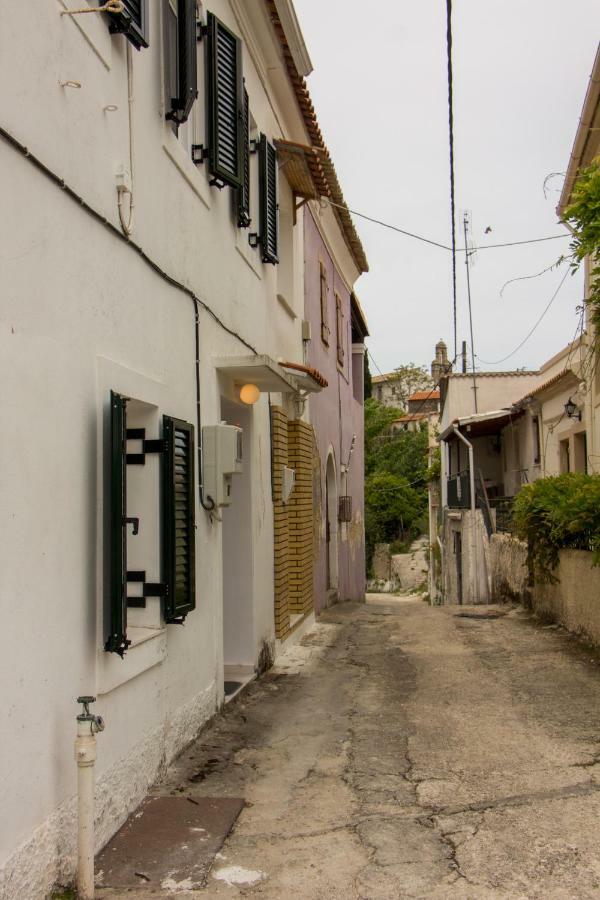 Central House Agrafoi Exterior photo